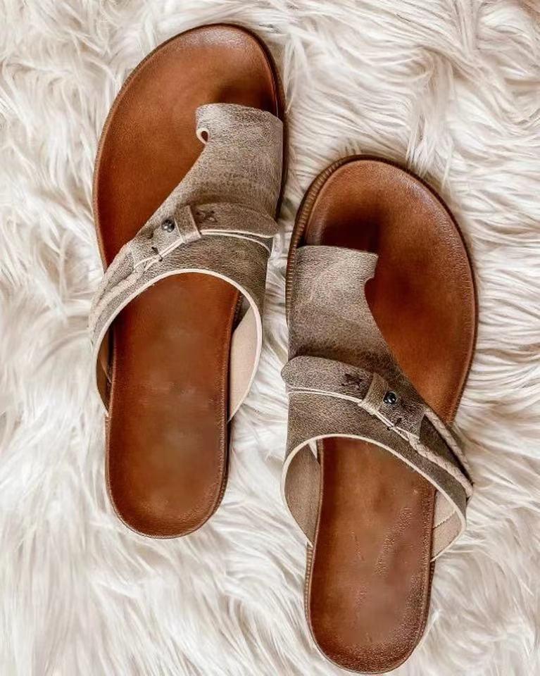 Casual Flat Finger Slippers Fashion Women Sandals - fadidesign