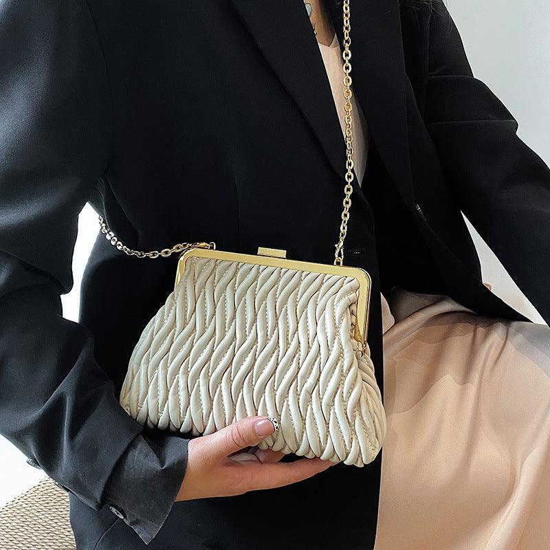 Chain Shoulder Texture Lock Pleated Handbag - fadidesign