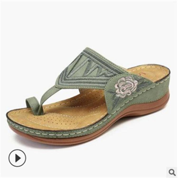 New Style Casual Embroidered Wedges With Flat Toe Sandals And Slippers Women Embroidered Flowers Women Sandals - fadidesign