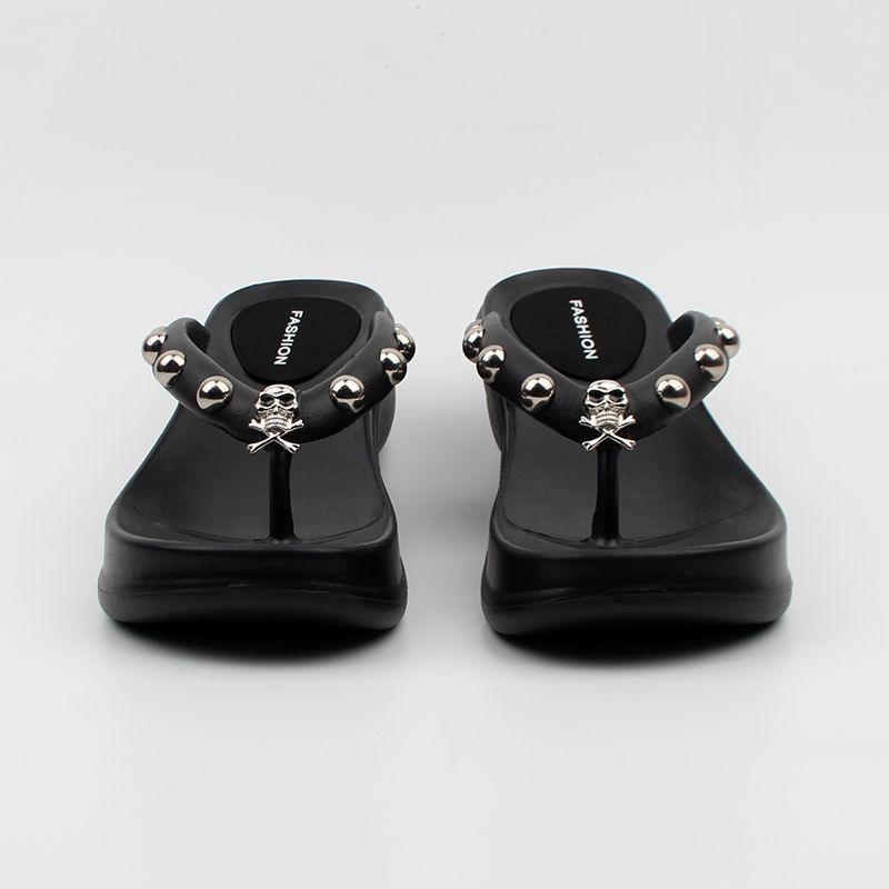 New Summer Thick Bottom Wedge Outdoor Rivet Slippers For Women - fadidesign