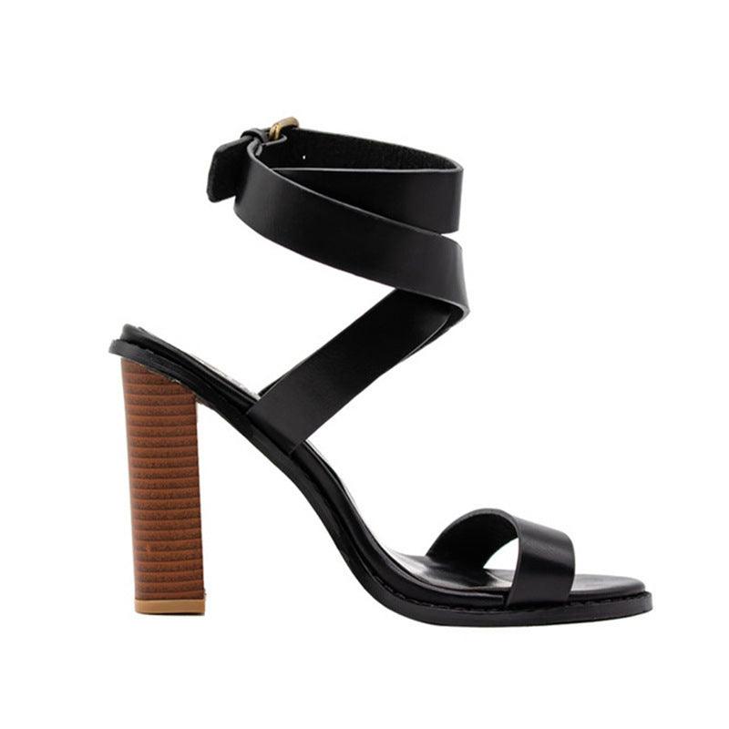 Plus-size sandals for women with chunky heels - fadidesign