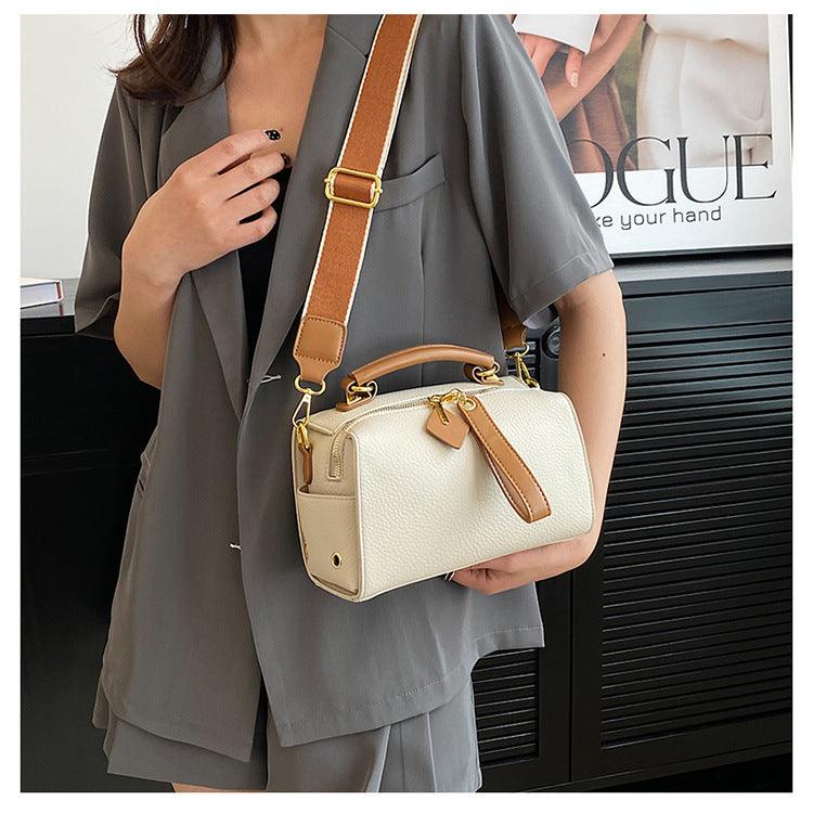 Summer All-matching Shoulder Messenger Texture Popular Hot-selling Product Hand Holding Pillow Bag - fadidesign